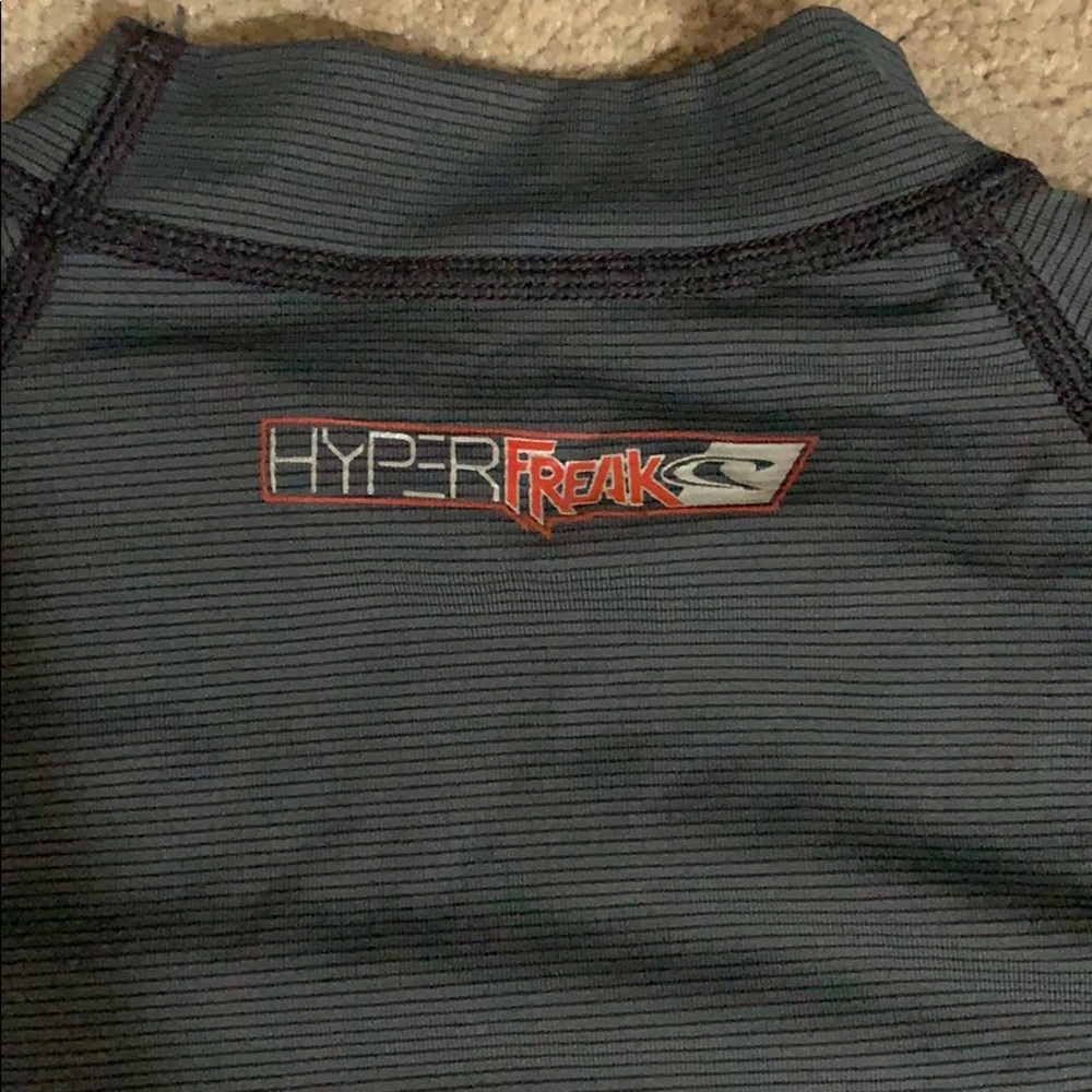 O’NEIL RASH GAURD MEDIUM - Picture 3 of 5